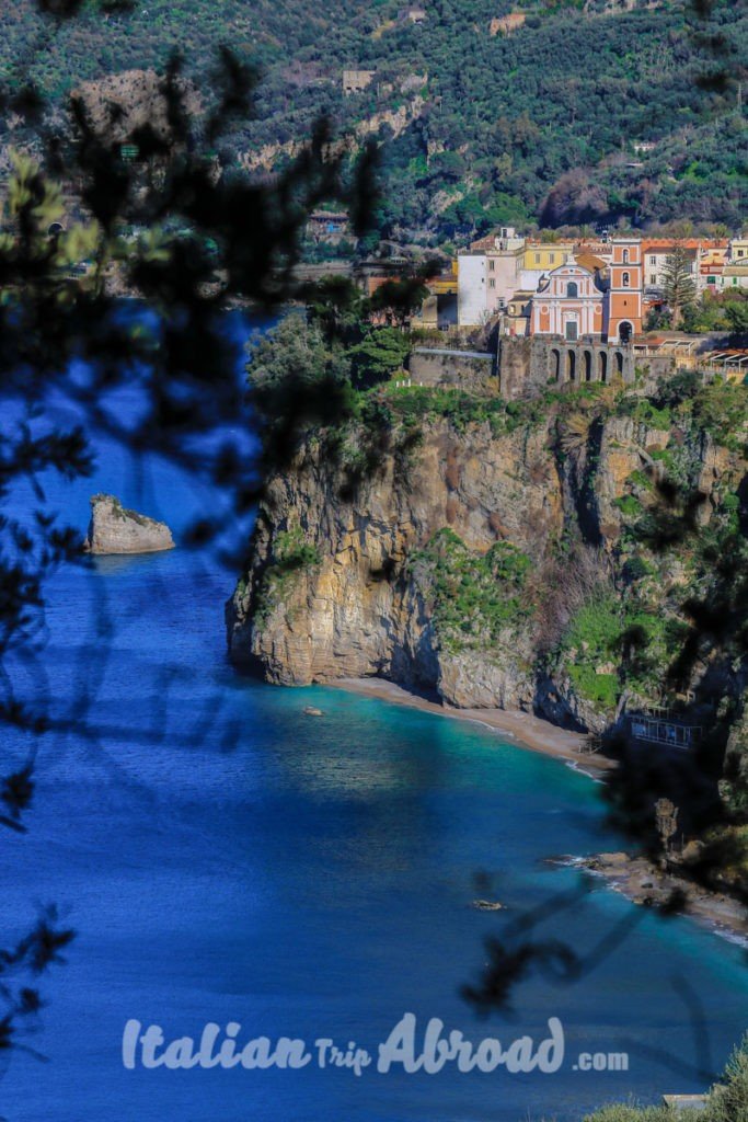 From Napoli to Positano easy on a budget