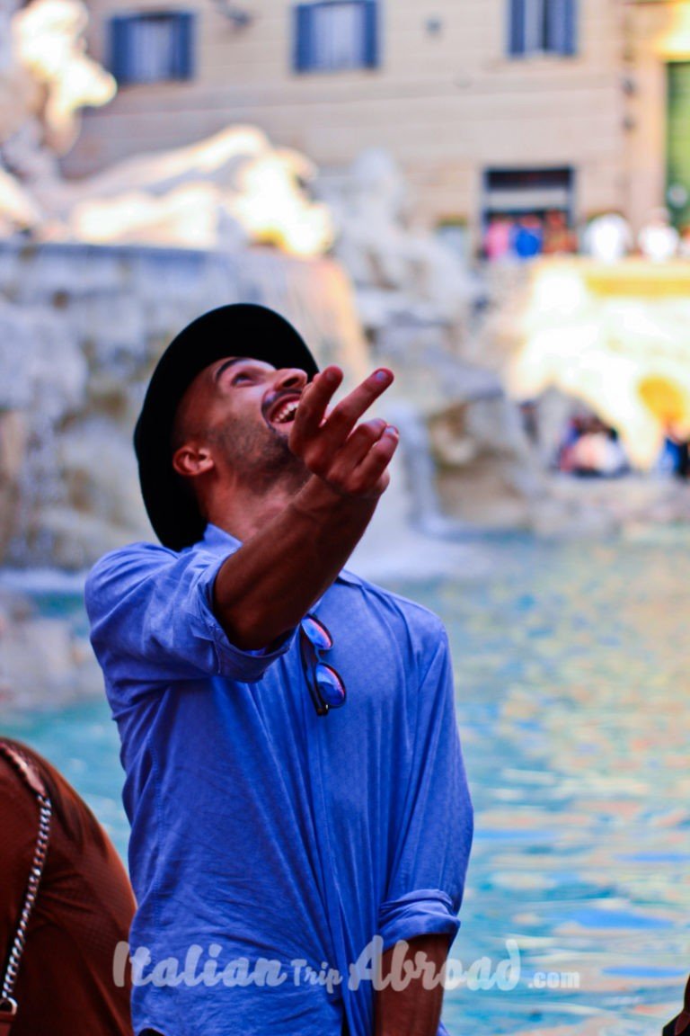 Flip a Coin in trevi funtain | Rome bucket list