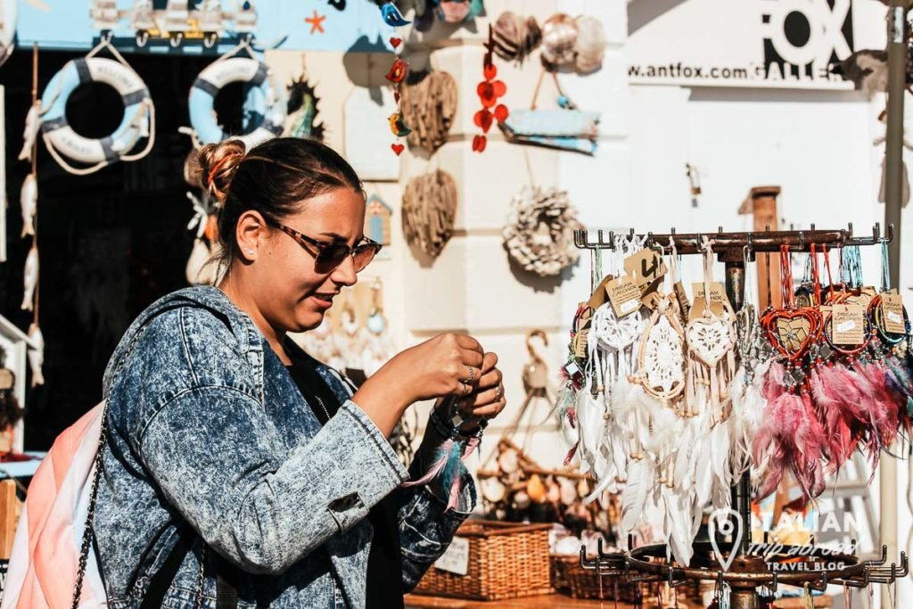 Buy stuff on the seaside of Brighton
