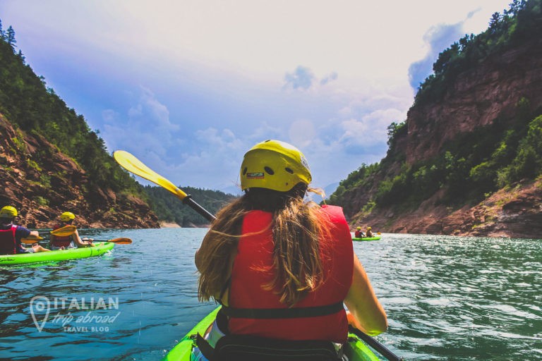 Kayaking in the Santa Giustina Lake in Val di Non - Kayaking in Italy
