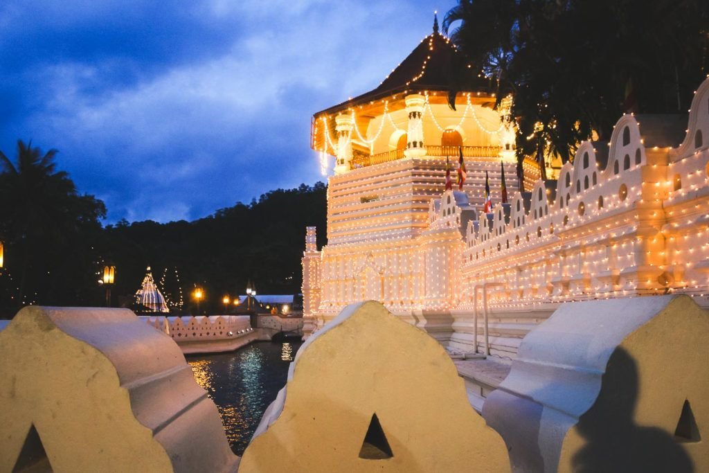 12 THINGS TO DO IN KANDY THE CULTURAL CAPITAL OF SRI LANKA 13 Sacred Teeth of Buddah Temple at night in Kandy