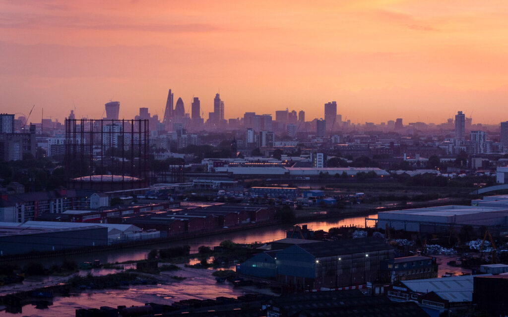 100+ Inspirational quotes about London