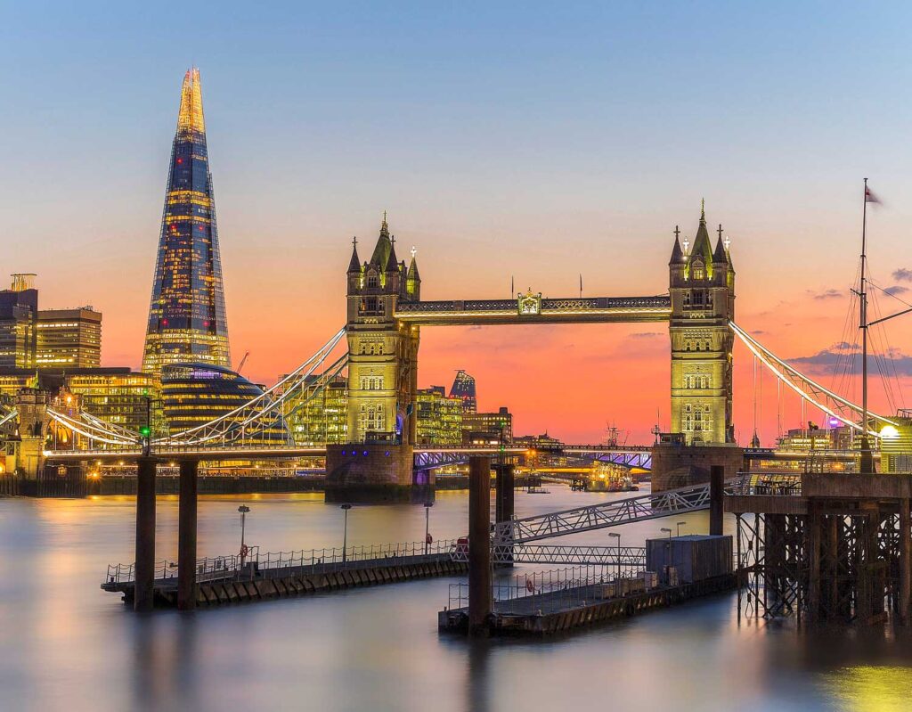 26 Cool Things to do around London Bridge 1 Amazing sunset spots in London - Tower Bridge at sunset
