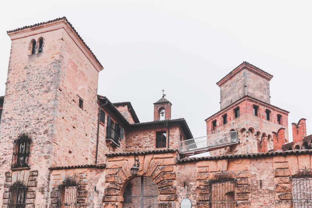 Explore Vigoleno cute architecture