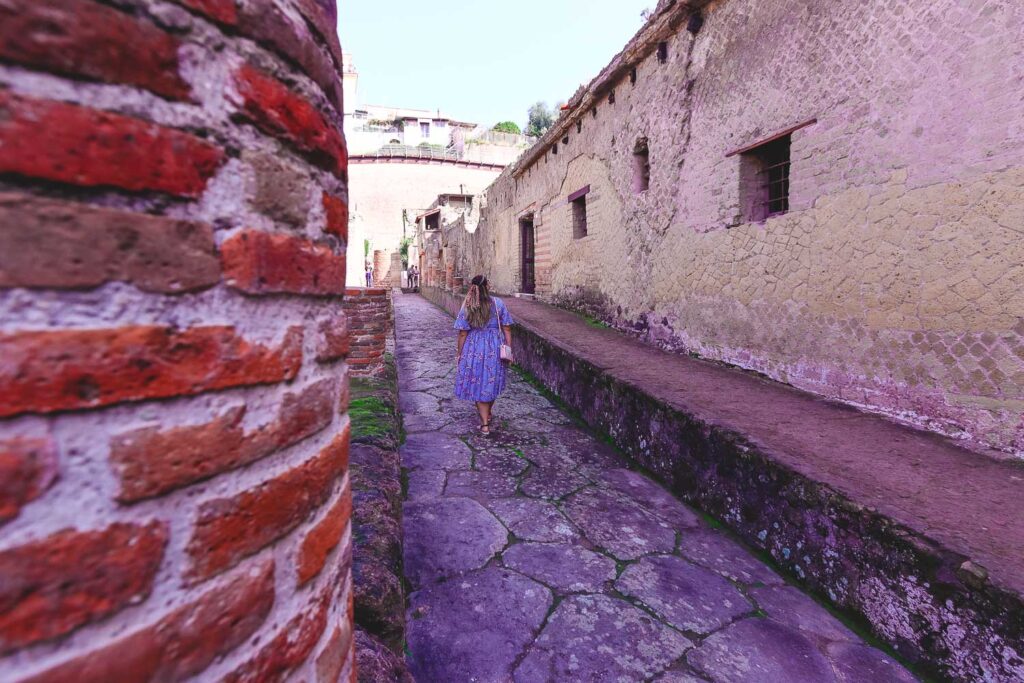 Pompeii vs Herculaneum | Everything you need to know 2 What to do in Naples Italy, visit Herculaneum ruins