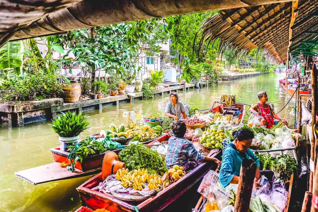 Floating Market in Bangkok Thailand - Most instagrammable markets in Bangkok