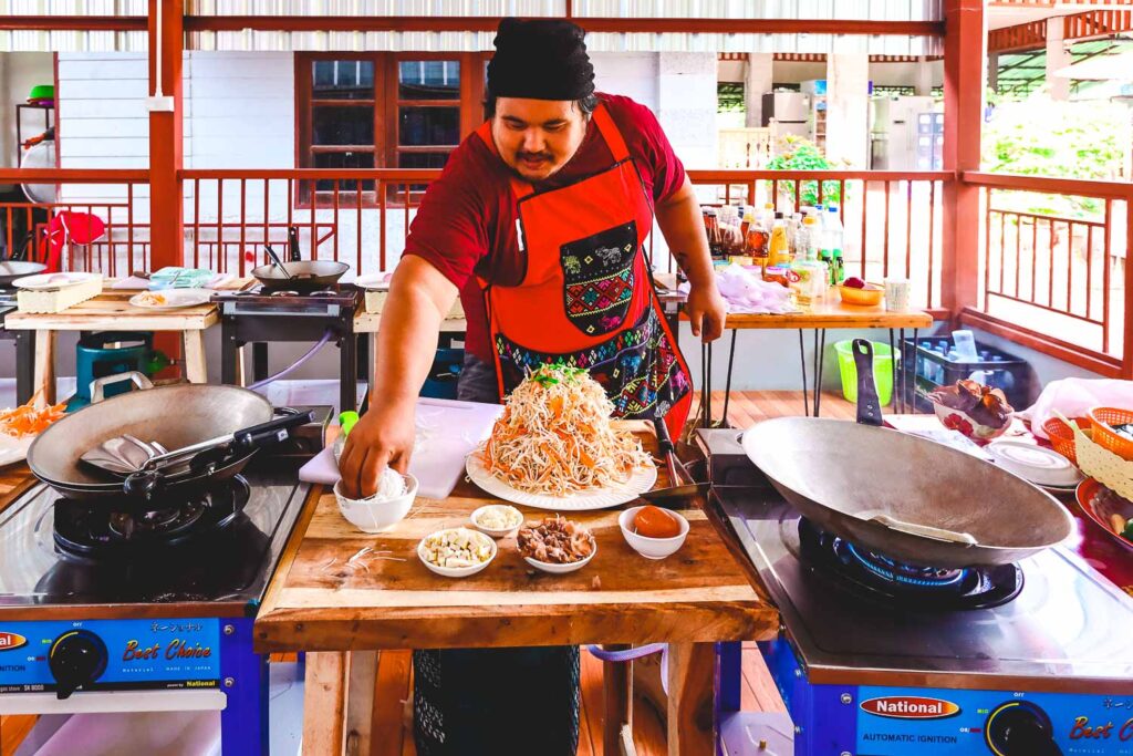 Is Chiang Mai worth visiting? 20 top reasons to visit Chiang Mai Thailand 8 Chiang Mai cooking class - Preparing typical thai dishes