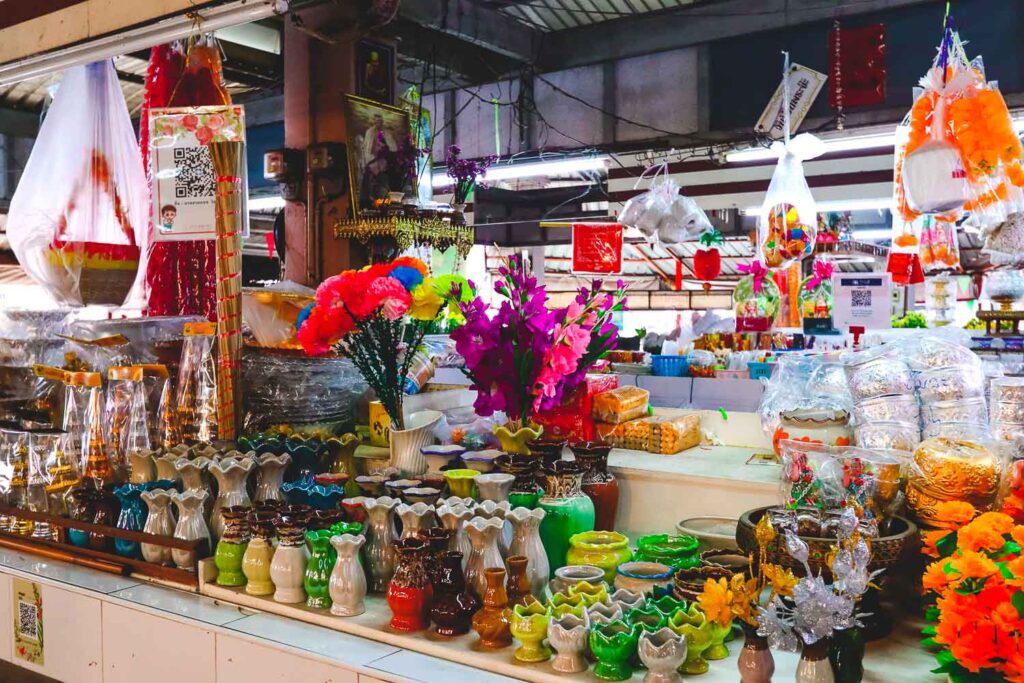 Is Chiang Mai worth visiting? 20 top reasons to visit Chiang Mai Thailand 6 Chiang Mai street market - Chiang Mai travel guide