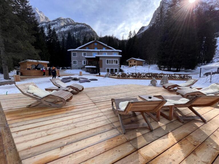 Outdoor relax area of the Chalet Queen in the Dolomites - Best accommodations for couples in the Dolomites