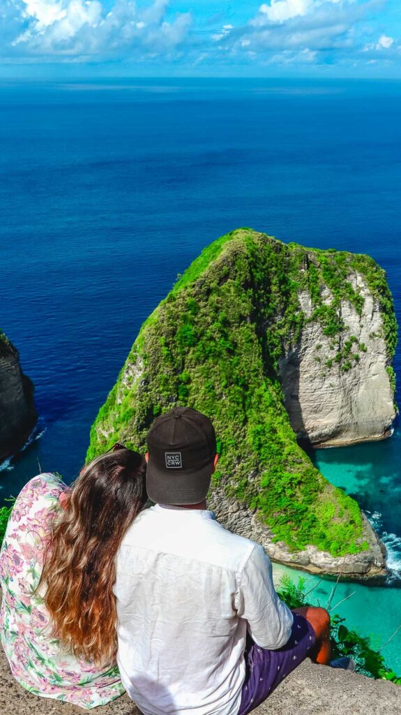 Is Bali worth visiting? An honest overview of pros and cons of visiting Bali 6 Best couple shots in Bali - Is Bali worth visiting? Reasons why visit Bali