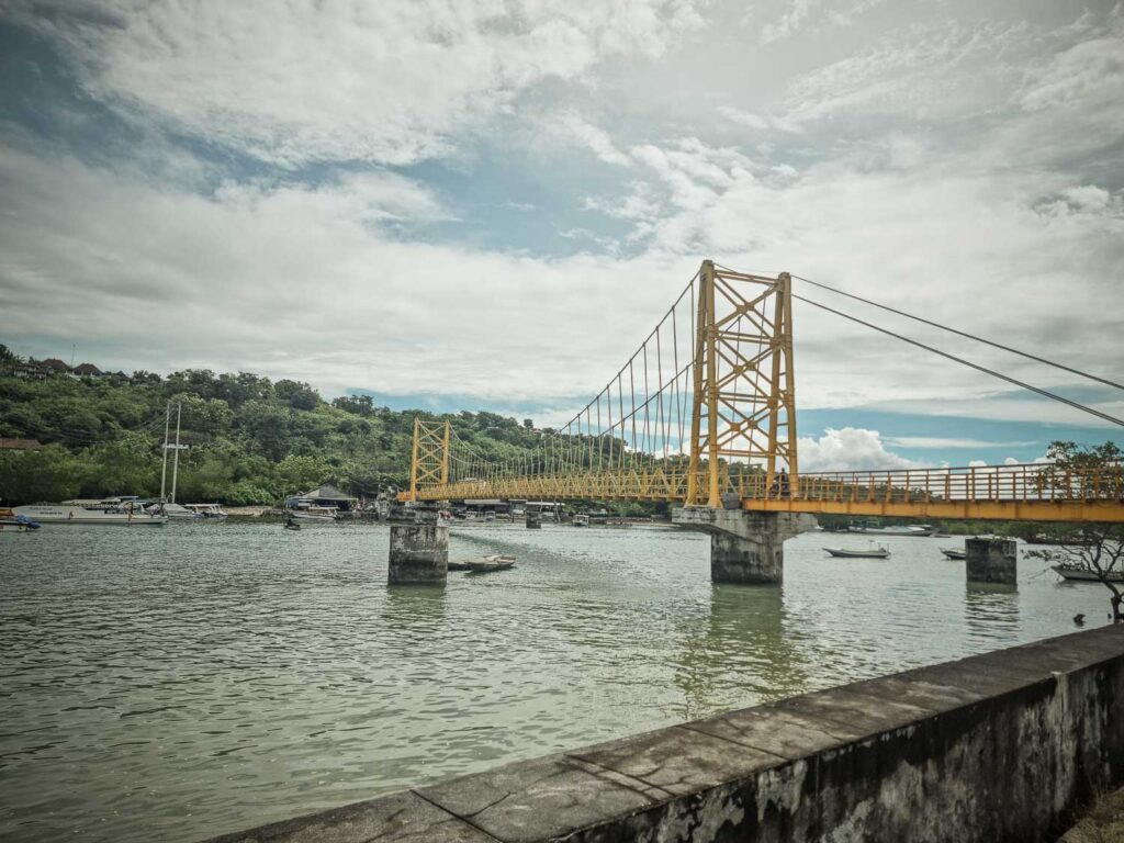 Nusa Lembongan yellow bridge to connect to Nusa Ceningan