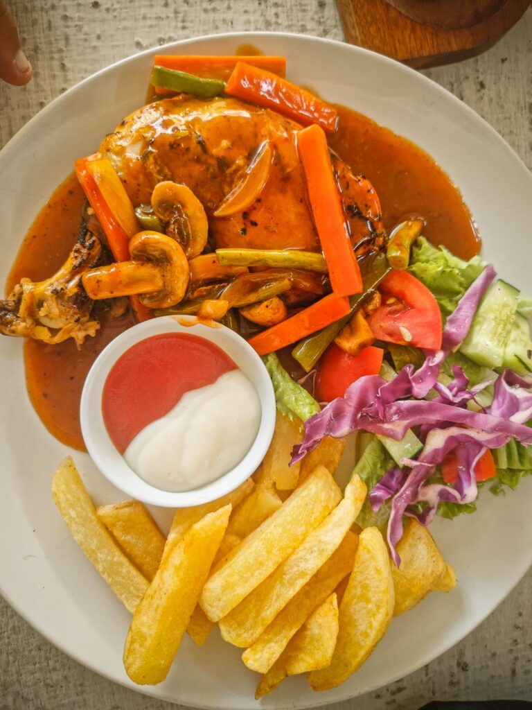 traditional food in Nusa Lembongan