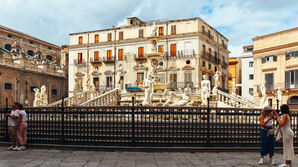 Fontana Pretoria or The shame fountain is in baroque style placed in the centre of Palermo close by the Quattro Canti