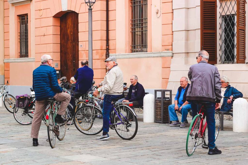 Piazza centrale di Pieve di Cento - Visitare i borghi dell'Emilia Romagna 